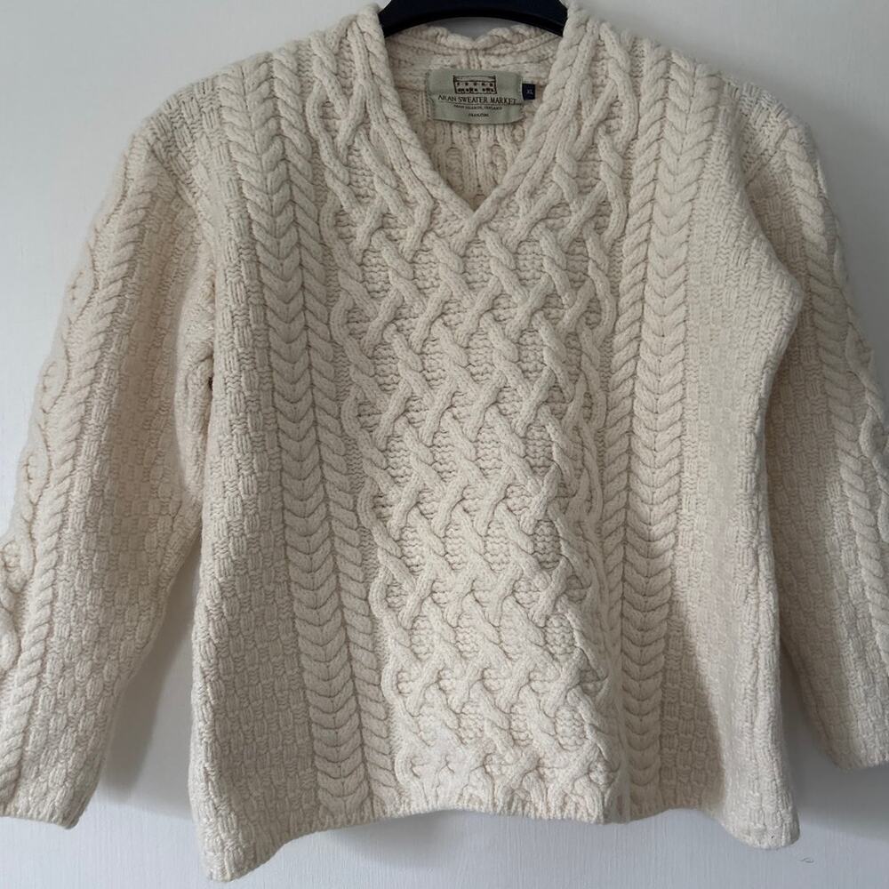Aran Sweater Market 100% Merino Wool Fisherman Cable Knit Pullover V-Neck XL